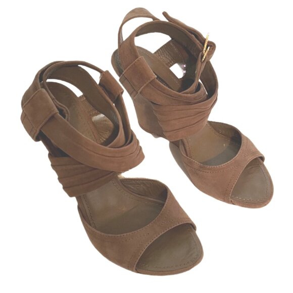 Louis Vuitton Camel Suede Wedge Ankle Wrap Sandals Gold LV Buckle Size 37 (US 7) - Picture 7 of 14